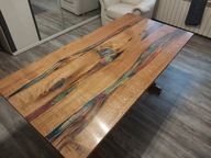 Stół dębowy Radrew z żywica epoksydowa