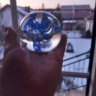 Szklana kula przycisk do papieru