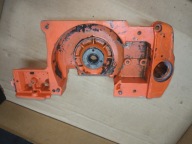 HUSQVARNA 242 XP KARTER POŁÓWKA PODSTAWA SILNIKA LEWA MOCOWANIE MISA