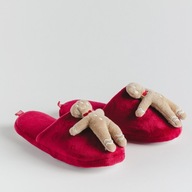 Kapcie świąteczne czerwone z pierniczkiem 39-40 Home&You miękkie na prezent