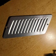 kratka wlotu powietrza na słupek c do trabanta