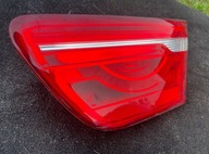 Lampa PRAWA w klapę tył tylna Jaguar XE X760