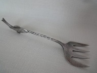 WMF unikat posrebrzany widelczyk do sardynek sygn struś 1909 - 1914