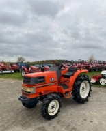 Kubota GT3 Traktor Japonski 4x4 GLOBAL M2024-11