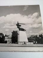 WARSZAWA 1968- POMNIK BOHATERÓW WARSZAWY