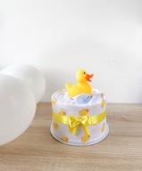 Tort z pampersów, prezent dla noworodka, zestaw prezentowy od chrzestnej