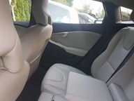 Volvo v40 po 2012 r siedzenia i kanapa skóra beżowa bananowa