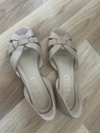 Beżowe sandały damskie Ryłko 41