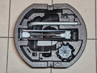 Zestaw narzędzi Skoda Fabia III - podnośnik - styropian w koło 14" - NOWE!