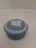 Wedgwood China Made in England do gabloty szkatułka puzderko babeczka