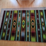 Narzuta wełniana ręcznie tkana unikalna kolorystyka i wzór 140 cm x 215 cm