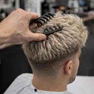 MĘSKI GRZEBIEŃ DO UKŁADANIA I TEKSTUROWANIA WŁOSÓW ORAZ LOKÓW – CZARNY