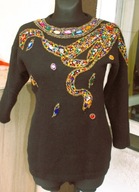 czarny sweter damski, cudny ornament r 38/40