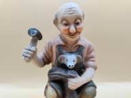 SZEWC naprawia BUTA śliczna kolekcjonerska FIGURKA