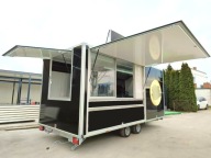 Przyczepa gastronomiczna handlowa pizza burgery street food 6,2 x 2,3m