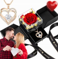 WIECZNA RÓŻA W SZKLE + NASZYJNIK SERCE – EKSKLUZYWNY ZESTAW NA WALENTYNKI