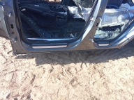 PRÓG LEWY PRAWY SŁUPEK AUDI Q3 LX7R 8U 2011 - 2018