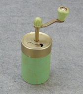 Zabytkowy młynek pieprzu