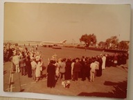 PAPIEŻ JAN PAWEŁ II - LOTNISKO, SAMOLOT - FOTOGRAFIA