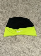 Czarna neonowa czapka Najki do biegania sportowa odblaski dziurka na kitkę