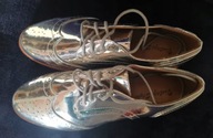 Buty srebrne 38 wiązane