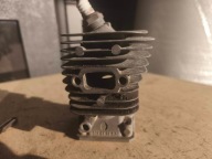 Cylinder tłok Husqvarna 323 223 Jonsered mahle oryginał