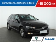 VW Passat 2.0 TDI, Automat, Navi, Klima