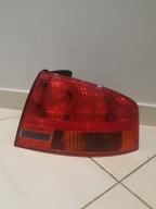 LAMPA AUDI A4 PRAWA TYŁ 8E5945096 ŁADNA
