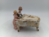 Wiktoriańskie damy grające na fortepianie porcelanowa figurka idealna 18cm