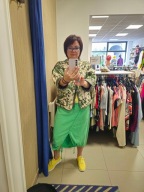 Narzutka, wdzianko r. UNI, Italy wiskoza, zielone liście !!!