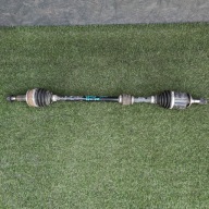 TOYOTA YARIS CROSS PÓŁOŚ NAPĘDOWA PRAWA 1,5 HYBRID