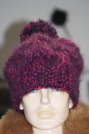 CZAPKA z pomponem z RĘKODZIEŁO MOHER fuksja fiolet grafit