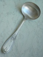 # Piękna posrebrzana chochelka do zupy #