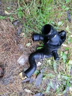 SKODA YETI 11R OBUDOWA TERMOSTATU V7548004