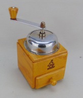 Drewniany młynek do kawy Bielsko PRL