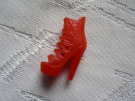 Figurka KOLEKCJONERSKA BUT