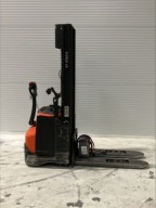 Wózek paletowy z masztem elektryczny Toyota SWE120L