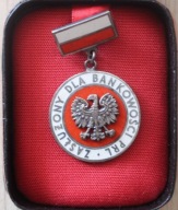 ZASŁUŻONY DLA BANKOWOŚCI PRL + ORYGINALNE ETUI