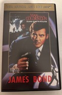 The Man with the golden gun. Człowiek ze złotym pistoletem kaseta wideo 007