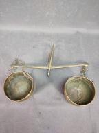 Zabytkowa waga wisząca