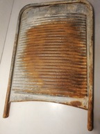 Stara tara do prania z PRL-u. Wystrój ogrodu chaty