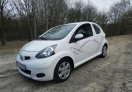Toyota Aygo sliczna mala tania niezawodna BEZ RDZY klima Benzyna 68KM