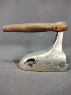 Zabytkowe żelazko na duszę