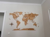 Dekoracja ścienna MAPA ŚWIATA 3D z drewna – 210x126cm – kolor Winchester