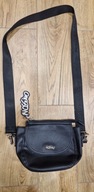 czarna skórzana torebka crossbody marki Mossimo