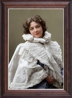 Obraz Anna Held portret w drewnianej ramie ze szkłem