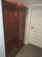 Szafa mahoniowa biedermeier około 1820 roku