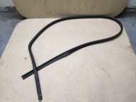 Uszczelka karoseryjna prawa Opel Zafira B 13204499