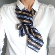 Krawat dla kobiet ozdobny do koszuli