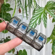 Brelok Keycap 4 Klawisze – Antystresowy Gadżet do Klawiatury i Biura